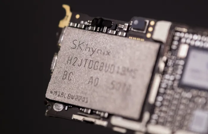 iPhone 18 Pro: rallentamenti nella produzione a causa della carenza di DRAM