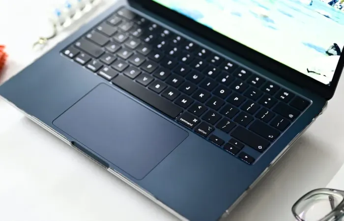 MacBook Air M5: migliora tutto, ma gli speaker deludono rispetto all’M1