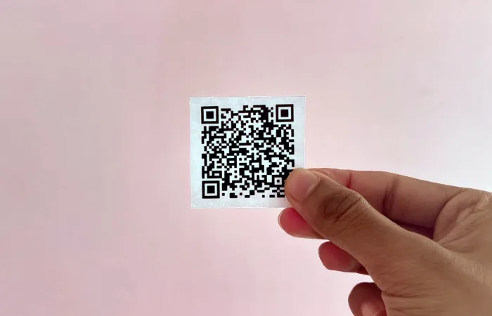 Una canzone compressa in otto QR code grazie all’audio EnCodec di Meta