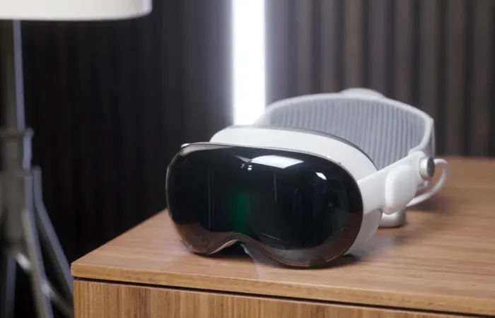 Apple ripensa il futuro dell'XR: nuovi prototipi per un headset più leggero