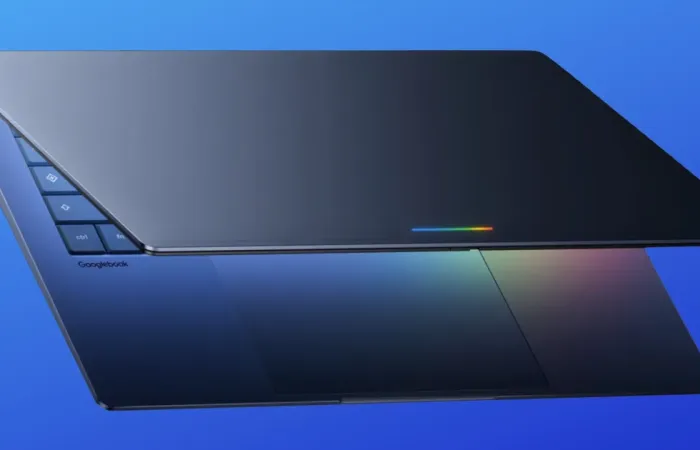 Prime immagini del nuovo ASUS Googlebook con glowbar e tasto G dedicato