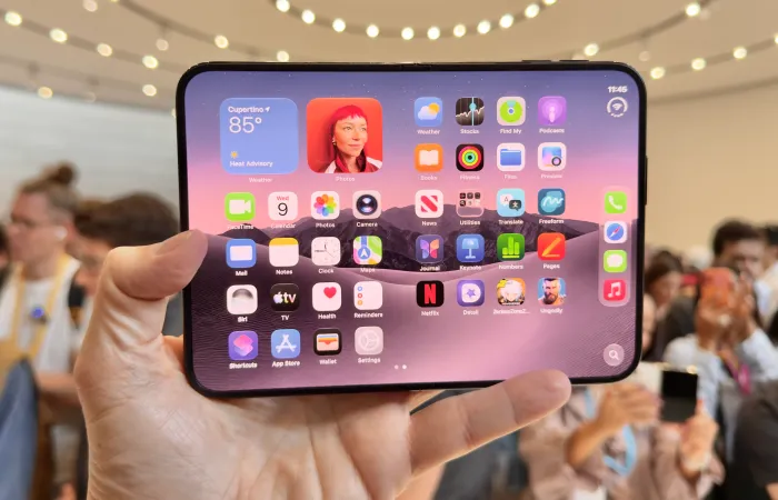 iPhone Duo: Apple quasi elimina la piega sugli schermi foldable