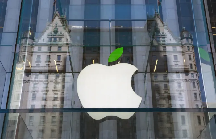 iPhone 20 Pro: in arrivo il rivoluzionario design All-Glass