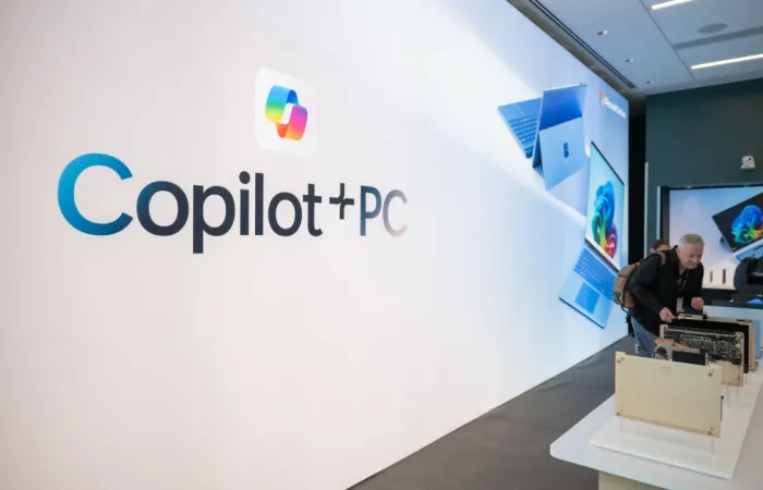 Microsoft abbandona il marchio Copilot+ PC sui nuovi Surface