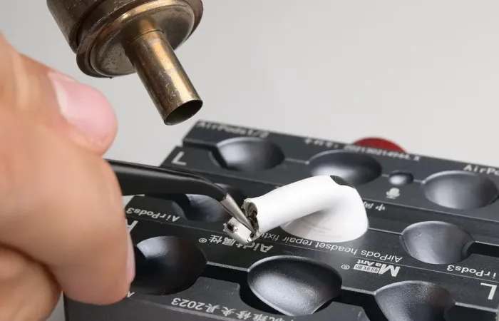 AirPods 5: Apple migliora la riparabilità, ma restano limiti