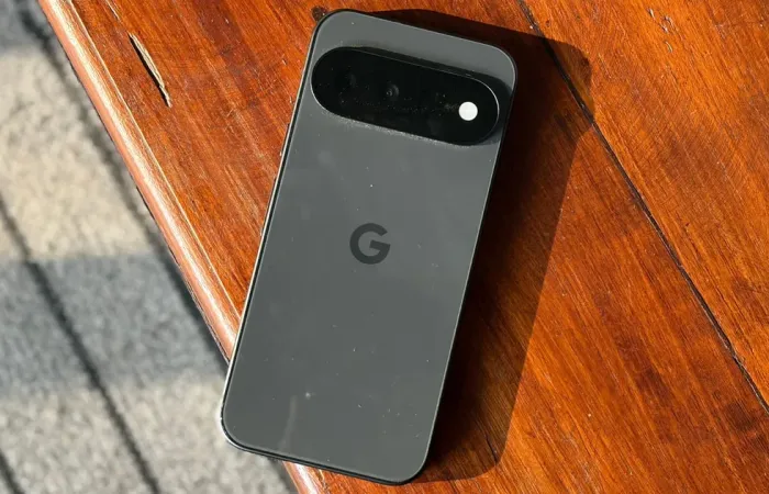 Prime indiscrezioni su Google Pixel 12: cambiamenti interessanti per i display
