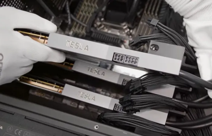 Nvidia valuta licenze annuali software AI da 2.000 dollari per GPU