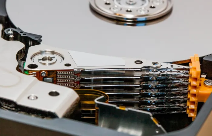 Toshiba raddoppia la produzione di hard disk per rispondere alla domanda dei data center